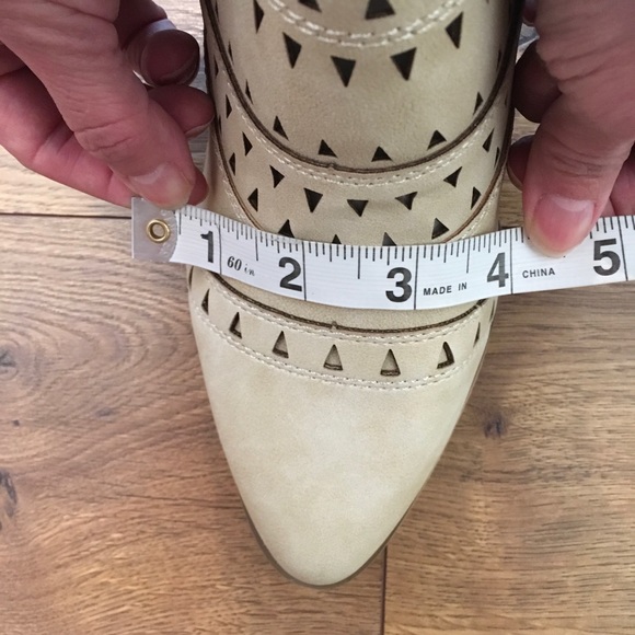 Sale Booties LASER CUT BOOTIES 9 & 10 left - Picture 6 of 8